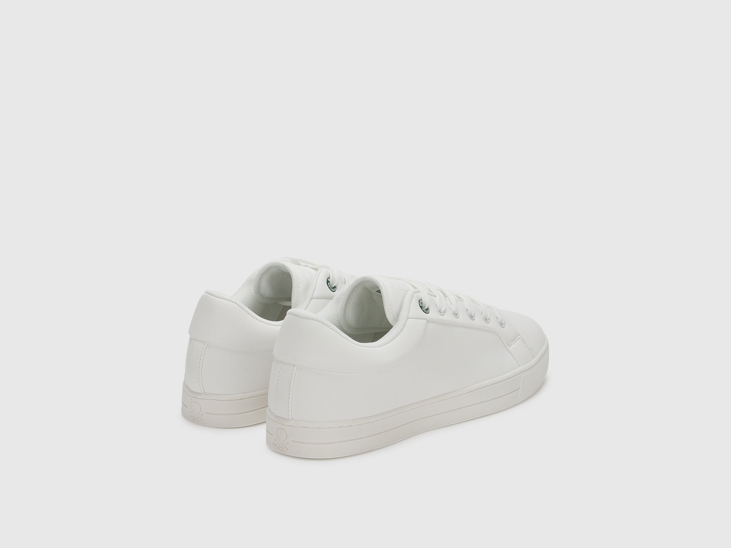 CORE CLASSIC SNEAKER image number 3